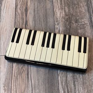 Kate Spade piano 🎹 clutch NWT